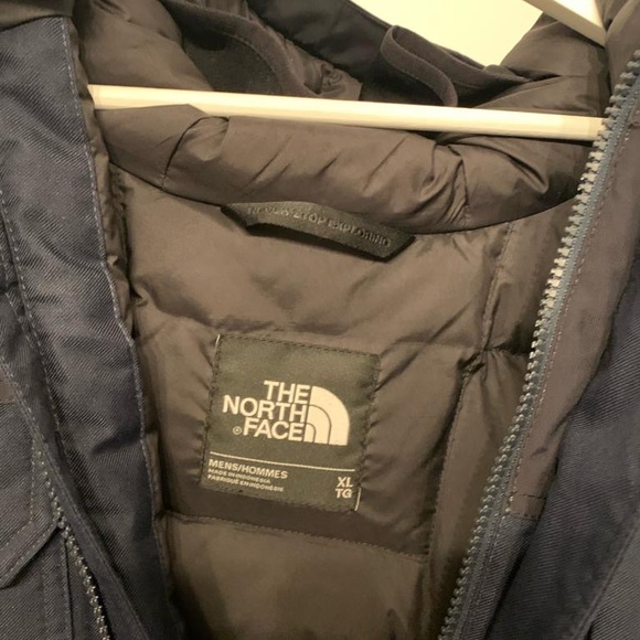 The North Face winter parka, size XL, good as new - Picture 2 of 5